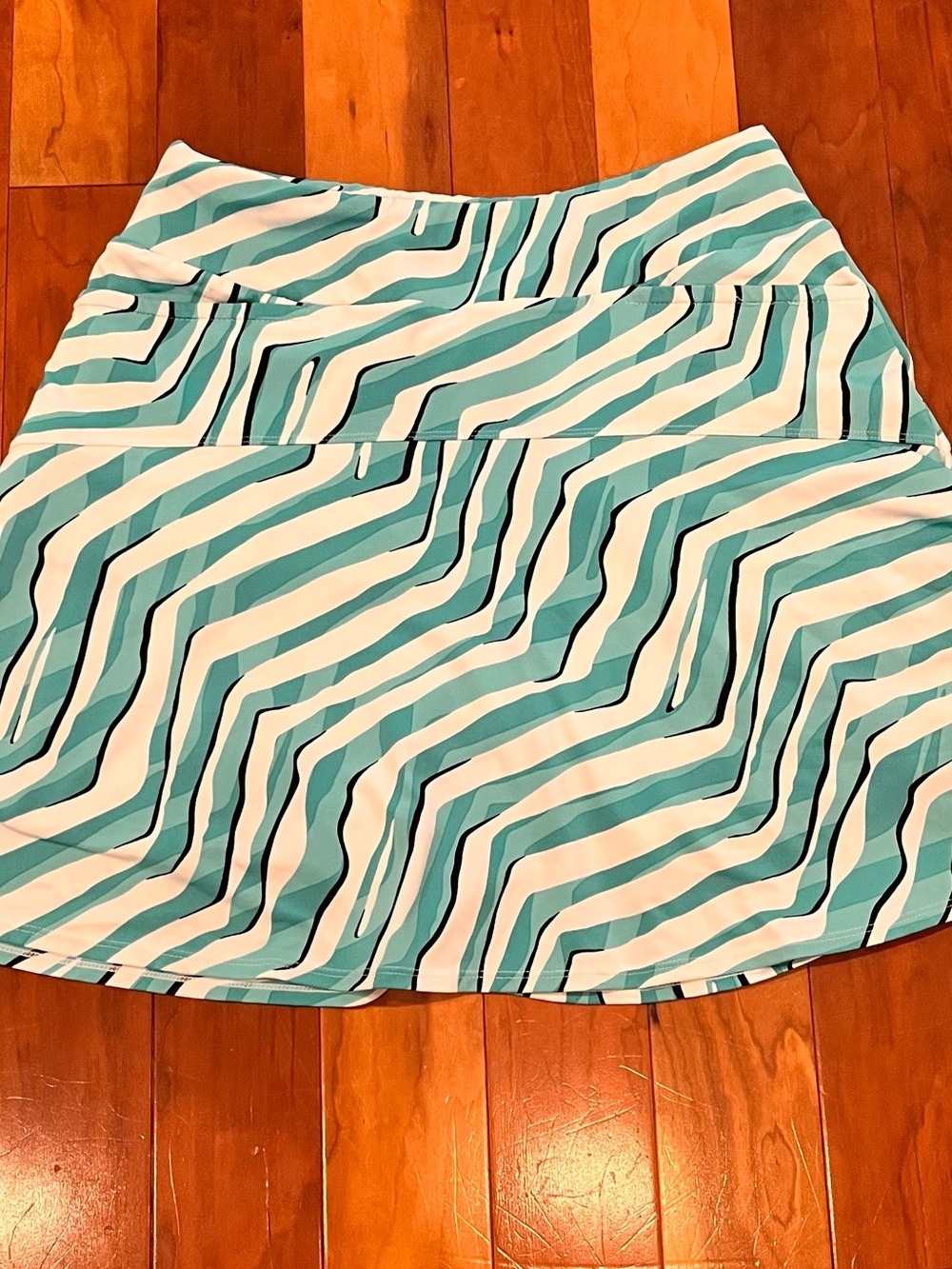 Tail Small Aqua/White Striped Skort Pickleball Tennis Golf Errands Summer Shorts